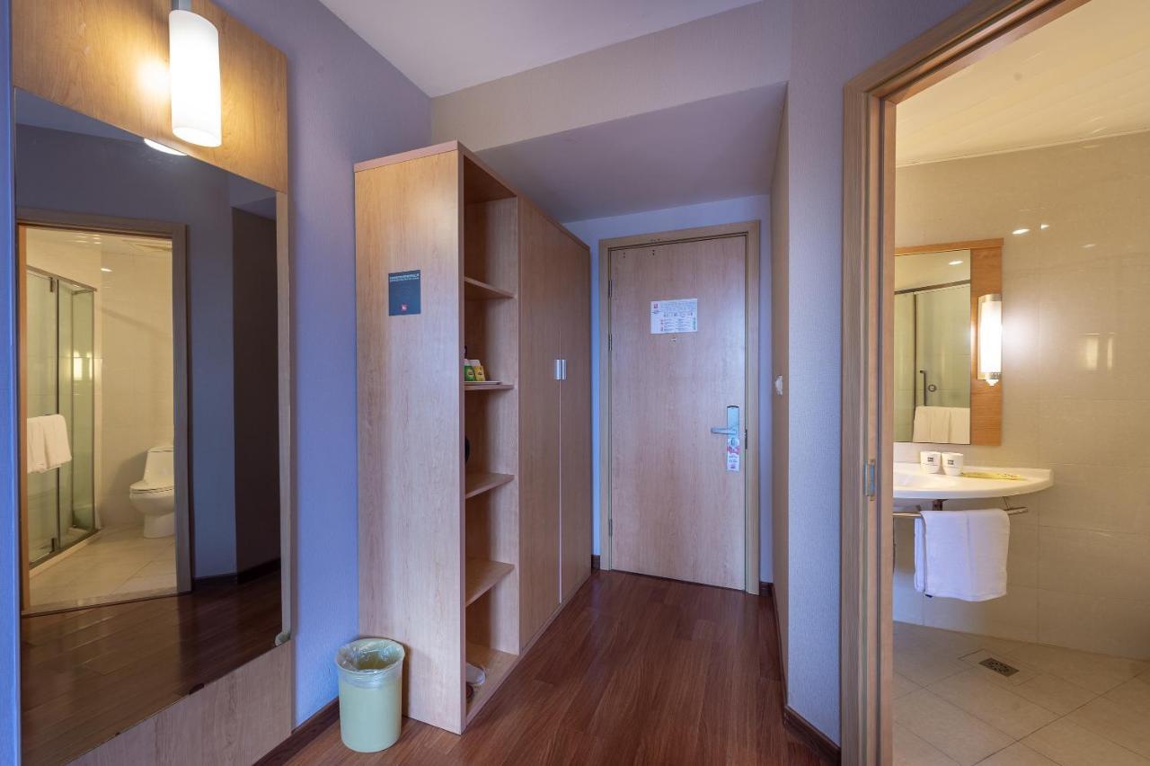 Ibis Hangzhou Huanglong Sports Center Hotel Экстерьер фото